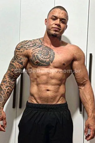 Acompanhante Matheus vieira