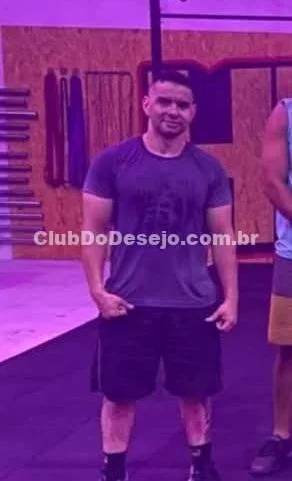 Acompanhante Carlos