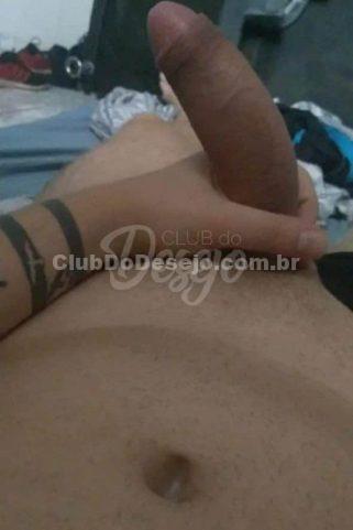 Acompanhante Pietro Miguel