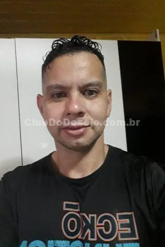Acompanhante Carlos
