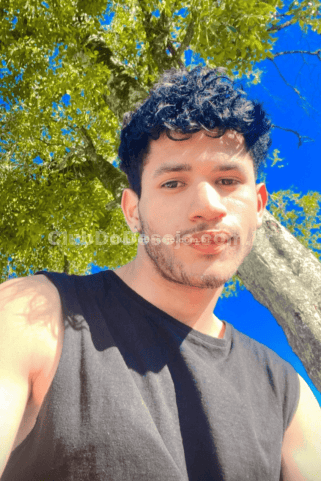 Acompanhante ALISSON SARG