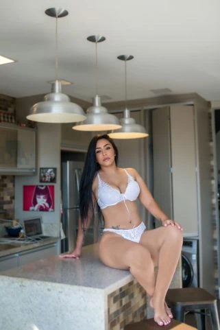 Acompanhante Amanda Caroline