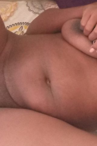 Acompanhante Pretinha carnuda