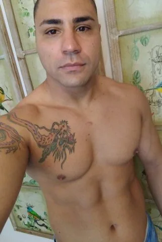Acompanhante MASSAGISTA PARA HOMENS E MULHERES E CASAIS
