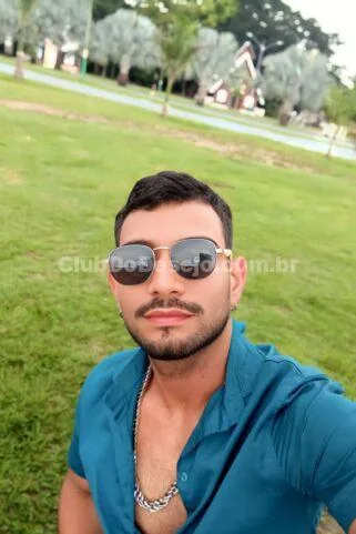 Goiano Pau Grosso massagista