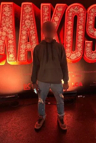 Acompanhante Alex africano