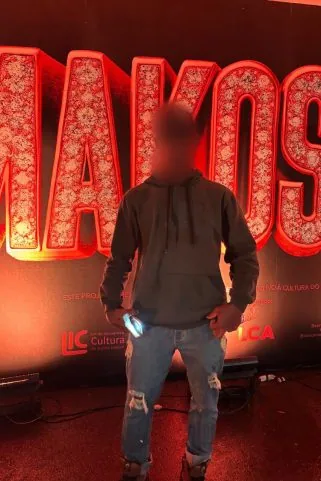 Acompanhante Alex africano