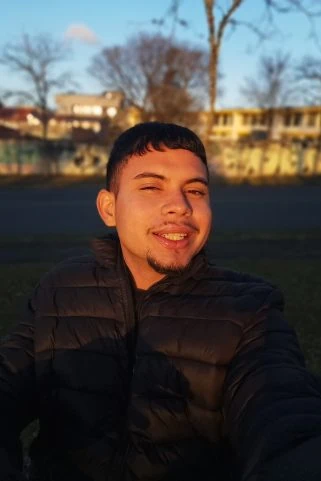 Acompanhante Junior Silva