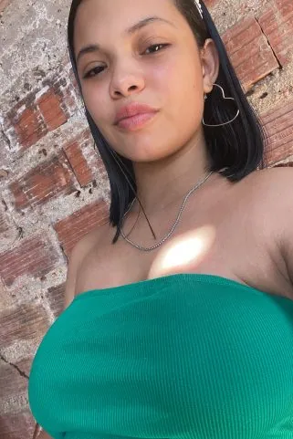 Acompanhante Ninfetinha safada