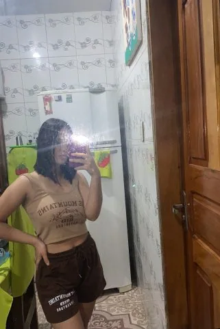 Acompanhante Ninfetinha safada