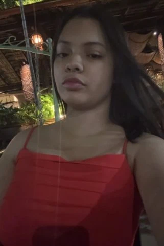 Acompanhante Ninfetinha safada