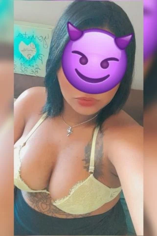 Acompanhante Gravidinha casadinha