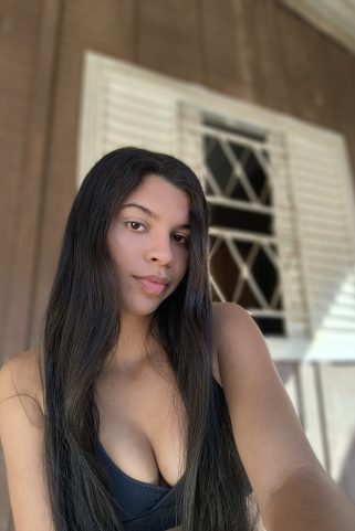 Acompanhante Isabela