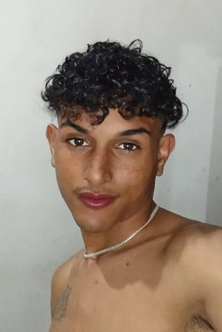 Acompanhante Kaiky Antunes