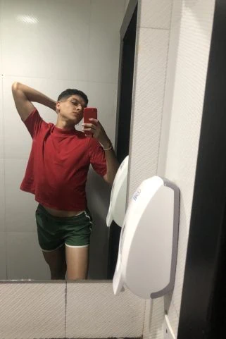 Acompanhante Garotão Safado