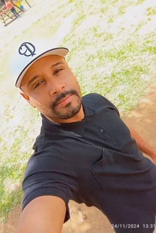 Acompanhante Evander Xavier